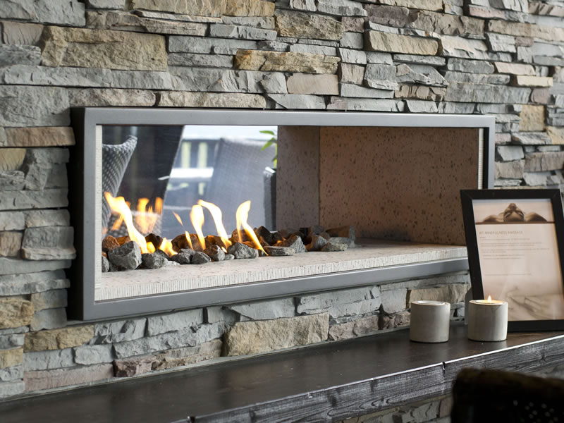 Chimeneas a gas sin ventilación o vent-free a control remoto en Bogotá, Colombia. Sortilegio Design Center SAS.